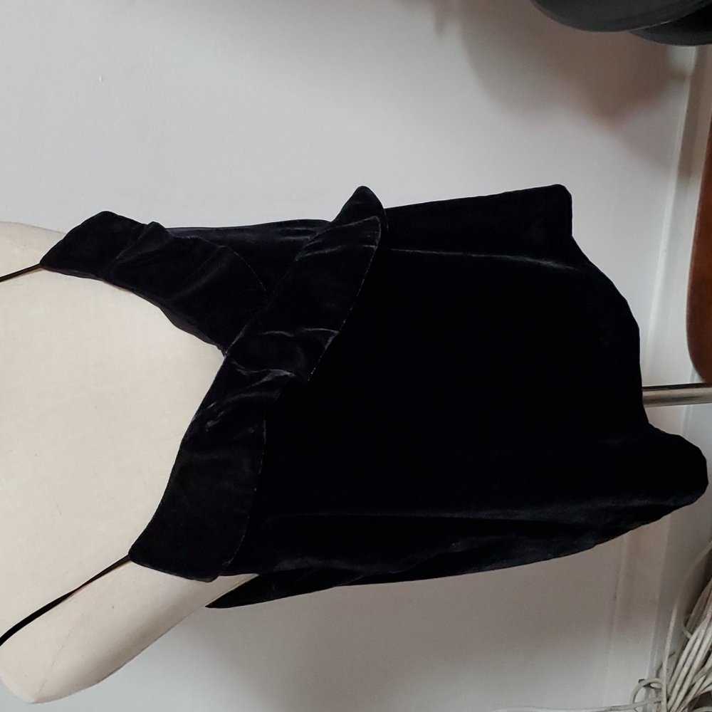 ♥️ 2/$15 J.Crew Black Velvet Spaghetti Strap Top sz 6 NEW WITH TAGS